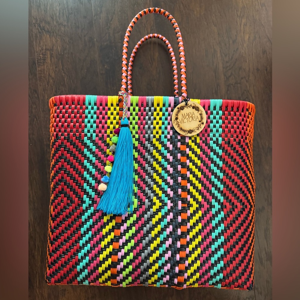 NWT Maria Victoria Woven Beach Pool Tote